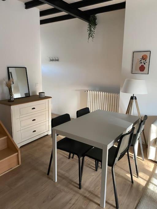 Appart Renove En Duplex Avec Terrasse Et Garage Bouleurs Экстерьер фото